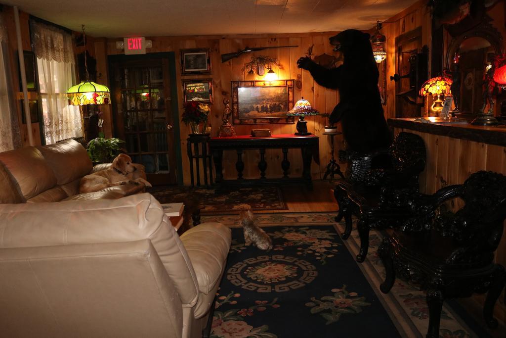 Colonial Inn Pine Hill Luaran gambar