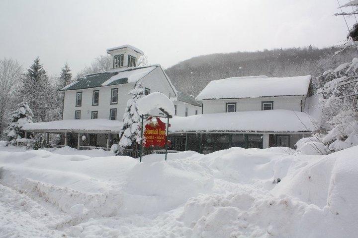 Colonial Inn Pine Hill Luaran gambar